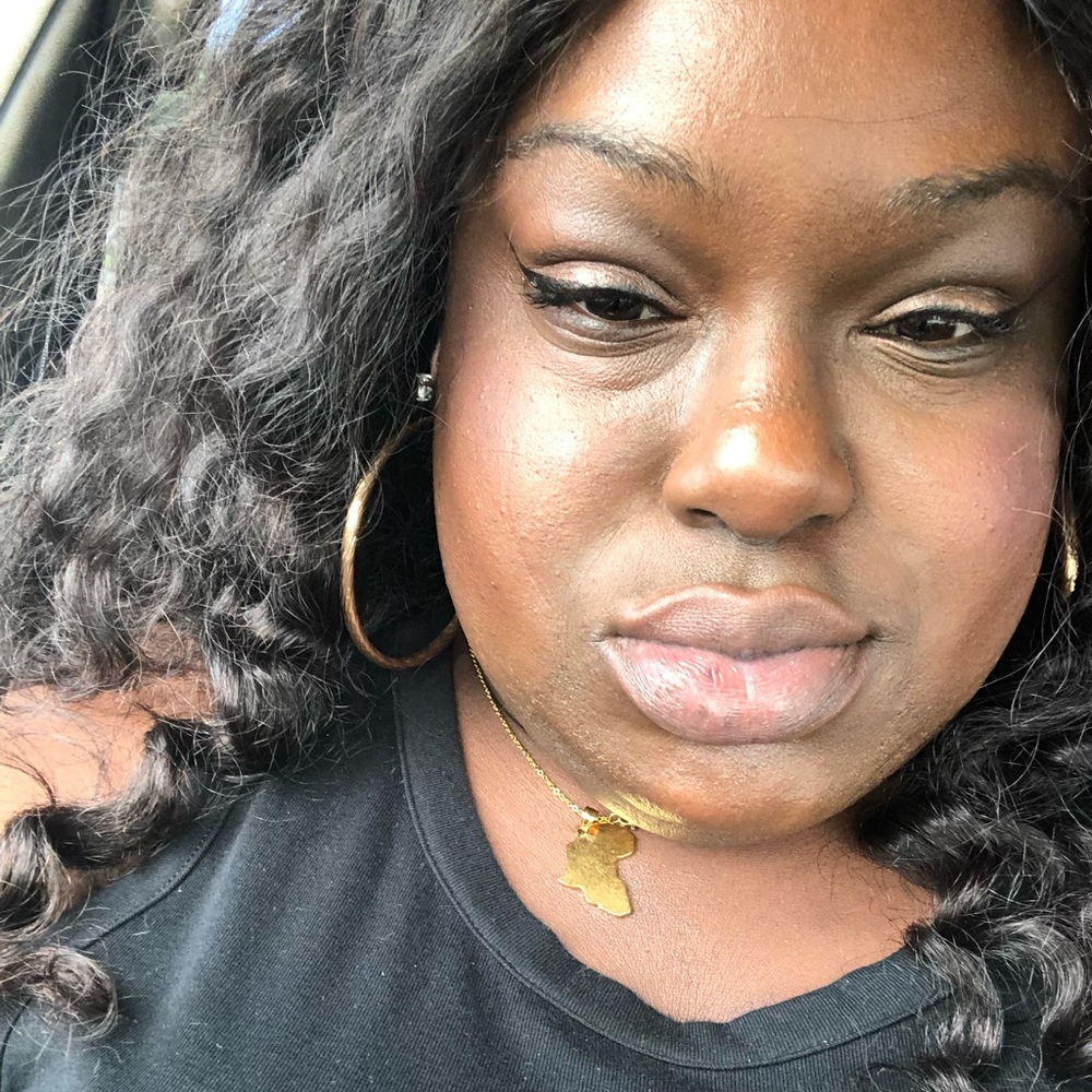 Meet your Posher, Lavonna